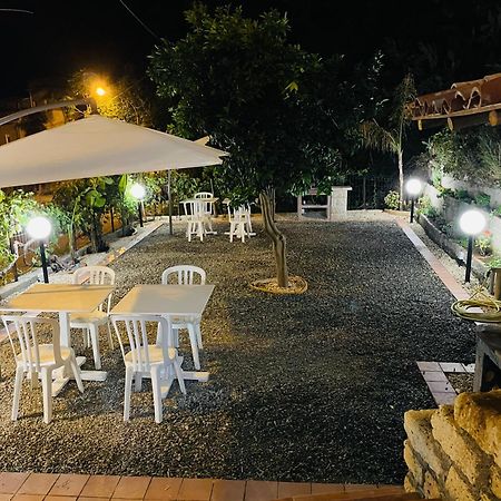 Le Maioliche Villa Saponara Buitenkant foto